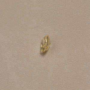 IGI Certified 5.00 Carat Yellow Radiant Cut Lab Grown Diamond with VVS1 Clarity Exquisite Brilliance and Luxury - Product Image 2