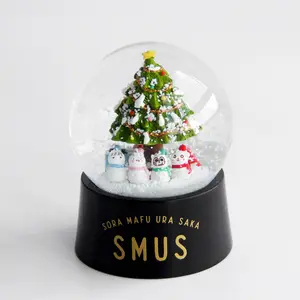 Rotating Cat Shape Ornament Craft Resin Snow Globe Souvenirs Luxury Ornament Snow Ball Custom Snowball Gift Christmas Snow Globe