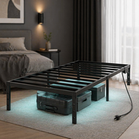 Neues Vollgrößen-Eisenbett mit LED-Beleuchtung, Modulares Design, Einfache Montage, Integrierter Stromanschluss, Klappbar, Geräuschloses Einzelbett