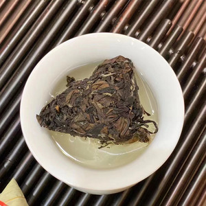 Té Blanco Shoumei 2016 Vintage Fuding Fujian <span class=keywords><strong>de</strong></span> Alta Montaña, Hojas Sueltas Envejecidas, Aroma Zongzi, Aroma a Bambú, 1 kg - Product Image 2