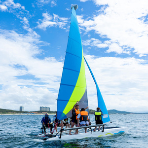 Yate Catamarán de Lujo Clásico Profesional de Plástico Barco de Pesca Hecho en China Velero de HDPE para Fiestas de Negocios - Product Image 3