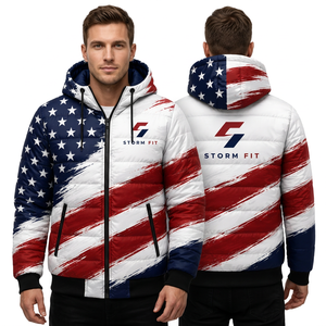 Chaqueta Acolchada con Capucha para Hombre Storm Fit, Estampado de Bandera Americana, Cortavientos, Deportiva, Cierre de Cremallera, 100% Poliéster, Corte Regular - Product Image 1