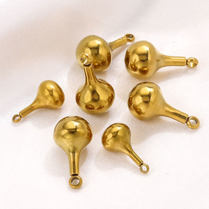 Pendentif en forme d'ampoule en acier inoxydable plaqué or 18K PVD |   Breloque creuse en forme de goutte pour la fabrication de bijoux DIY (colliers, bracelets) |   Imperméable et durable - Product Image 4