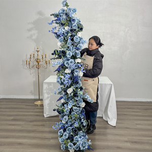 Camino de mesa de flores artificiales al por mayor, material de seda, camino de mesa con tacto real, camino de mesa de flores para decoración de bodas y eventos. - Product Image 1