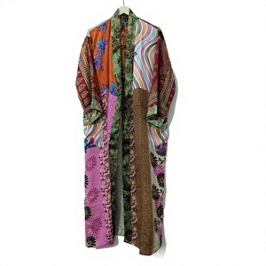 Kimono de Seda con Parches Florales, Vestido de Noche, Hecho a Mano, Cuello en V, Personalizado para Novia y Damas de Honor, Gran Venta - Product Image 1