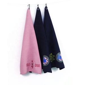 Serviette de <span class=keywords><strong>golf</strong></span> en microfibre gaufrée de qualité supérieure avec aimant, serviette de <span class=keywords><strong>golf</strong></span> compacte, serviette de <span class=keywords><strong>golf</strong></span> magnétique avec logo personnalisé - Product Image 6