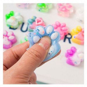 Jouets Squishy Patte de Chat Personnalisés en Gros, Matériau TPR Souple, Texture Mochi à Remontée Lente, Balle Anti-Stress Kawaii, Jouets à Presser en Gros - Product Image 4