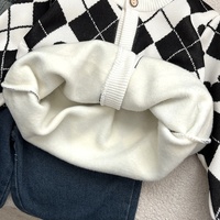 Mit Fleece gefütterte Weihnachtsstrickjacke für Kinder, kariert, V-Ausschnitt, langärmelig, Pullovermantel, weich, warm, Herbst und Winter, für Mädchen und Jungen