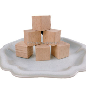 Al por mayor dados de madera en blanco para contar, dados DIY, para juegos de madera, con grabado <span class=keywords><strong>digital</strong></span> y patrones creativos - Product Image 1