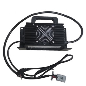 شاحن 15s 16s 48 فولت لبطاريات ليثيوم فوسفات الحديد وأيون الليثيوم لعربات الجولف - Product Image 1