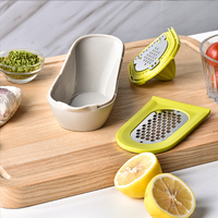 Vente chaude 2 en 1 multi-fonction citron presse-agrumes Gadget de cuisine presse-citron presse-agrumes légumes et fruits fil râpe ail broyeur