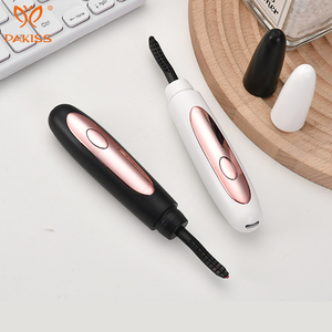 PAKISS Wholesale Rechargeable USB Plastic <b>Mini</b> Heated Beauty <b>Eyelash</b> <b>Curler</b> with Naturally Ironing Long Lasting Clip - Product Image 6
