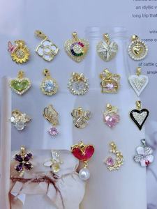 Breloque pendentif en émail, motif dessin animé, plaqué or cuivre, avec œil en zircon cubique, papillon, <span class=keywords><strong>poisson</strong></span>, sac, vélo, cœur, pour bracelet, vente en gros - Product Image 4
