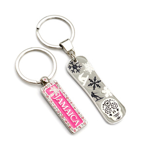 Porte-clés en métal tendance, motif dessin animé, étanche, petit cadeau délicat, vente en gros - Product Image 2