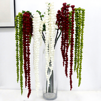 Bouquet de fleurs artificielles suspendues en mousse faite à la main de haute qualité, style vintage, avec baies, pour mariage et Saint-Valentin