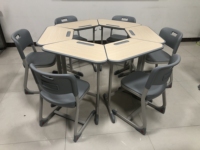 Une table de groupe et une chaise assemblées avec 6 chaises d'étudiants mobilier scolaire pour les instituts de formation à la gestion