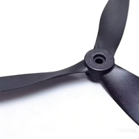 Hélice haute performance légère 1507 à 3 pales en fibre de verre et nylon noir, pas de pale de 7,0 pouces pour drones de course FPV personnalisés