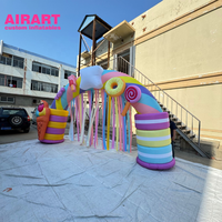 Fête d'anniversaire Activité de Noël Arc-en-ciel coloré gonflable avec glands en tissu pour accessoire de fête de carnaval