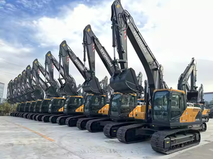 Excavatrice sur chenilles Hyundai 215VS d'occasion de 20 tonnes en excellent état avec moteur Cummins et équipement de construction à vendre - Product Image 2