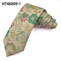 Cravate en polyester tissé crème, lilas et abricot, motif pivoine et papillon, personnalisée pour homme