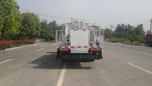 Camión Distribuidor <span class=keywords><strong>de</strong></span> <span class=keywords><strong>Asfalto</strong></span> Inteligente <span class=keywords><strong>de</strong></span> Alta Gama Isuzu <span class=keywords><strong>de</strong></span> 6 Metros Cúbicos Orientado a la Exportación - Product Image 5
