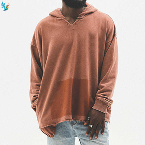 <span class=keywords><strong>Sudadera</strong></span> Oversize para Hombre con Efecto Desgastado Marrón Óxido, Lavado Mineral y Cuello en V con Borde Crudo - Product Image 1