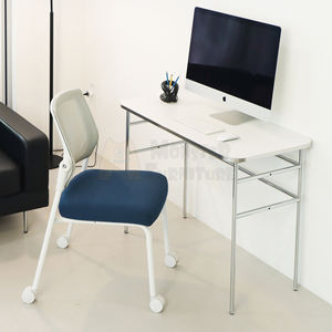 Chaise de bureau moderne Focus Mark avec dossier en maille et siège rembourré, choix de accoudoirs incurvés ou droits - Product Image 5