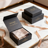 Coffret Cadeau de Luxe pour Châle d'Hiver à Fermeture Magnétique, en Matériaux Recyclés, Boîtes Rigides Personnalisables pour Femmes Musulmanes Portant un Hijab