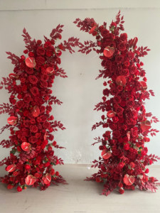 Arco Metallico a Forma di Cuore Bordeaux di Lusso 6-7 Piedi, Pezzo Centrale Perfetto per Cerimonie Nuziali e Decorazioni per Eventi - Product Image 4