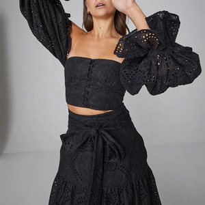 Completo due pezzi da donna con top corto a balze <span class=keywords><strong>e</strong></span> gonna lunga a strati, top a fascia in pizzo con spalle scoperte <span class=keywords><strong>e</strong></span> gonna con cintura, set da resort - Product Image 2