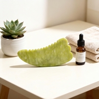 Masseur facial Gua Sha en jade Xiuyan de grande taille, outil de beauté anti-âge en pierre naturelle pour sculpter le visage