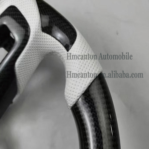 Volant de direction perforé en cuir et fibre de carbone, pratique et en promotion, pour Ford Mustang - Product Image 4