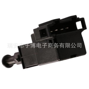 สวิตช์ไฟเบรก 1J0945511A สำหรับรถยนต์โฟล์คสวาเก้น สโกด้าอะไหล่ทดแทน - Product Image 2