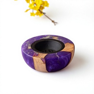 Majlis Noor Heritage – Brûleur d'encens religieux artisanal en résine époxy et bois de santal naturel, support d'oud design, style arabe pour la maison - Product Image 1