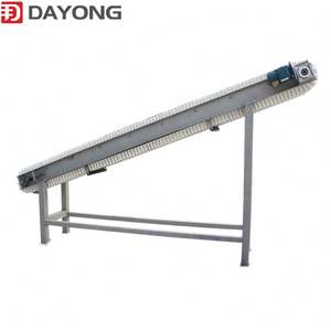 Convoyeur à bande PVC miniature personnalisé professionnel OEM / Convoyeur à bande PVC à 90 degrés Haute efficacité Résistant à l'huile 380V-450V - Product Image 5