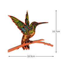 Ornement mural ou de table artisanal en bois naturel multicouche, thème oiseau, insecte, aile, art décoratif
