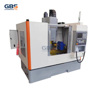 Centre d'usinage vertical CNC VMC400 BT40 à 3 axes de haute précision, fraiseuse automatique avec capacité de 16 outils – Meilleure vente en Europe