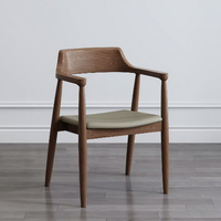 Chaises de restaurant modernes et durables en bois massif avec dossier en cuir - Utilisation commerciale pour restaurants, hôtels, cafés et salons de thé