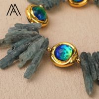 Bracelet vintage en pierre naturelle avec kyanite bleue et perles de verre plaqué or en laiton avec cadre en filigrane pour les fêtes