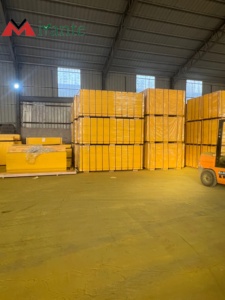 Tablero de Madera de Pino de Tres Capas Resistente al Agua de 21/27 mm, Panel de Encofrado Amarillo de 3 Capas para Encofrado de Hormigón - Product Image 3