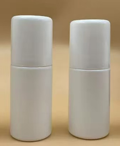 Flacon roll-on en plastique, 50 ml, blanc - Product Image 3