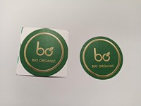 Autocollants en vinyle autocollants imprimés sur mesure, étiquettes en papier PP imperméables, autocollants en rouleau pour l'emballage et la fermeture avec logo personnalisé