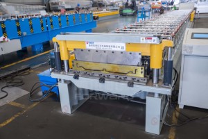 太陽光発電屋根システム用の太陽光発電金属屋根パネル - Product Image 2