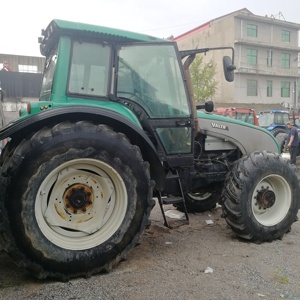 Tractores usados <span class=keywords><strong>VALTRA</strong></span> T140 140HP T130 T191 4x4wd Maquinaria agrícola Equipo agrícola Europa Tractor agrícola Precio más barato - Product Image 5