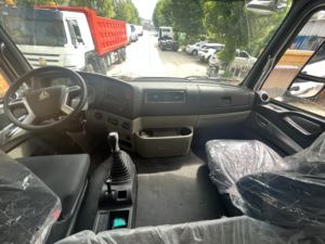 Camion Ribaltabile Sinotruk HOWO NX 6x4 a 10 Ruote, 371CV 375CV 400CV, Diesel Automatico, Guida a Sinistra, Vendita di Veicoli Pesanti - Product Image 6