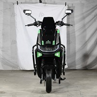 Sepeda Motor Listrik Cruiser OEM Berkinerja Tinggi 1000W Baterai Lithium Ban 10 Inci Desain Tahan Air Skuter Listrik Moped