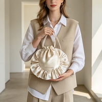 Sac fourre-tout rond en satin de soie personnalisable, élégant, léger, doux, à volants, durable, réutilisable, avec fermeture à cordon, pour courses et épicerie