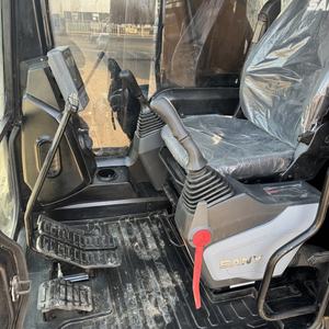 รถขุด Sany SY215 มือสอง น้ำหนัก 21.5 ตัน 118 กิโลวัตต์ ระบบไฮดรอลิกแบบตีนตะขาบ ระบบไฮดรอลิกที่เสถียร ประหยัดน้ำมัน สำหรับงานวิศวกรรมโยธาระยะยาว - Product Image 3