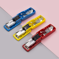 Ensemble d'agrafeuses 24/6 personnalisées de haute qualité Mini agrafeuse en plastique et métal colorée portable avec aiguilles pour le bureau et l'école