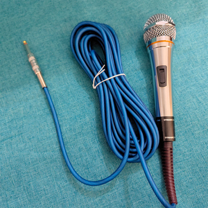 Factory Supply for SH865 Wired Microphone, High‑quality Dynamic Vocal <b>Mic</b> for KTV Stage and Outdoor Entertainment - Product Image 3